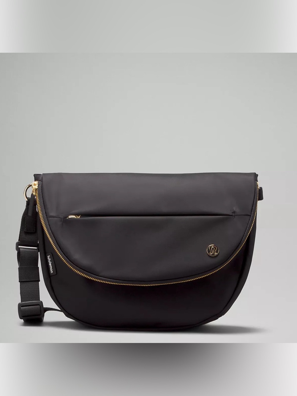 lululemon All Night Festival Bag 5L
Black/gold